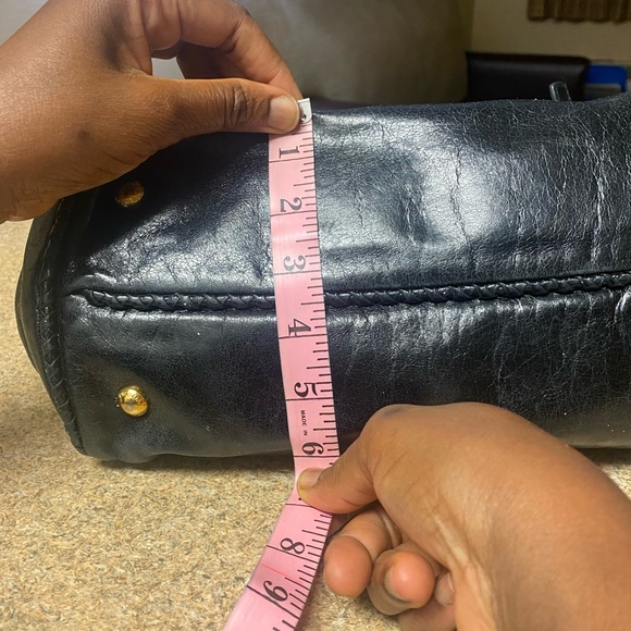 Authentic Prada calfskin leather handbag black and gold - Picture 13 of 14